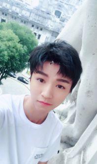 娱乐圈吃瓜王俊凯是谁啊