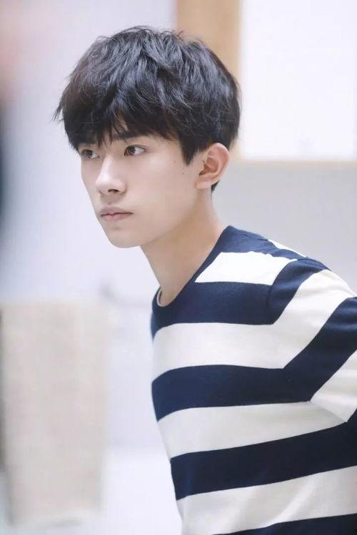 费沁源的男朋友照片,阳光帅气，引粉丝热议